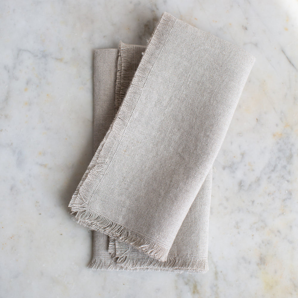 HANDMADE HEAVY FRINGED LINEN NAPKIN SET IN NATURAL