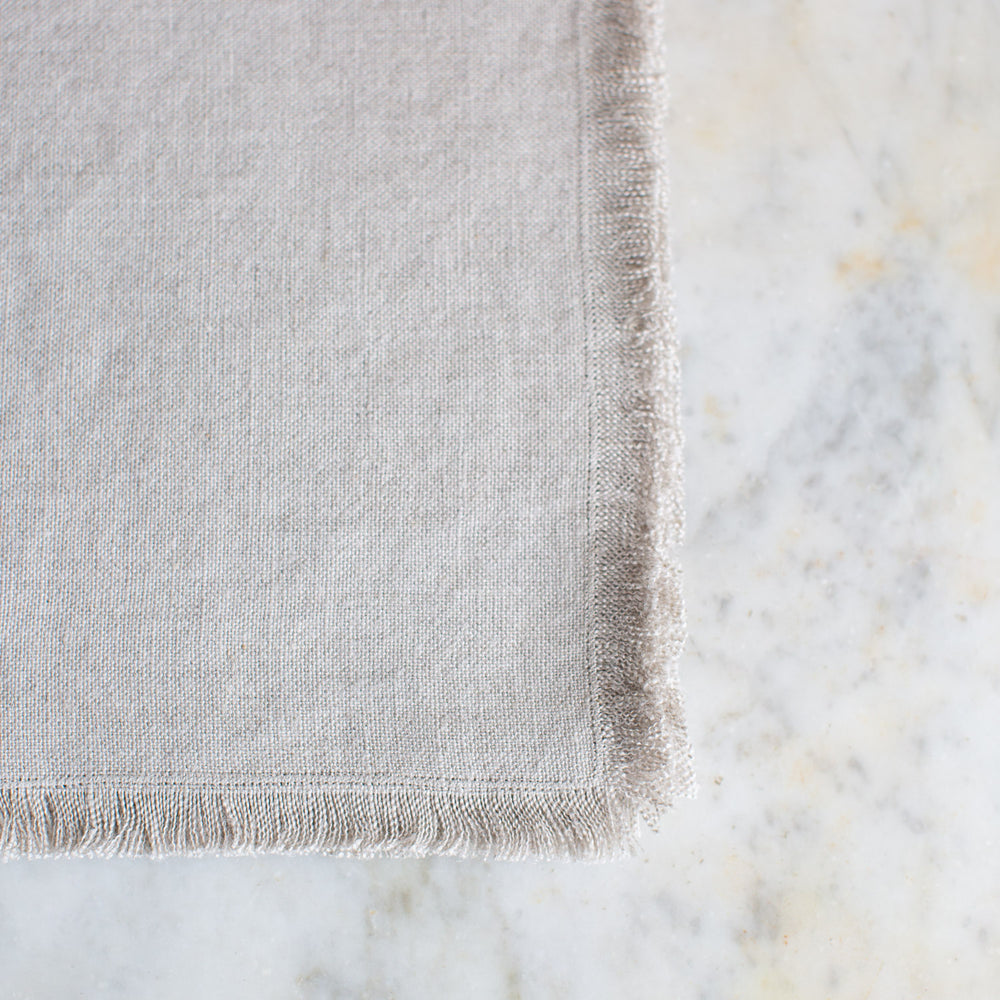 HANDMADE HEAVY FRINGED LINEN NAPKIN SET IN NATURAL
