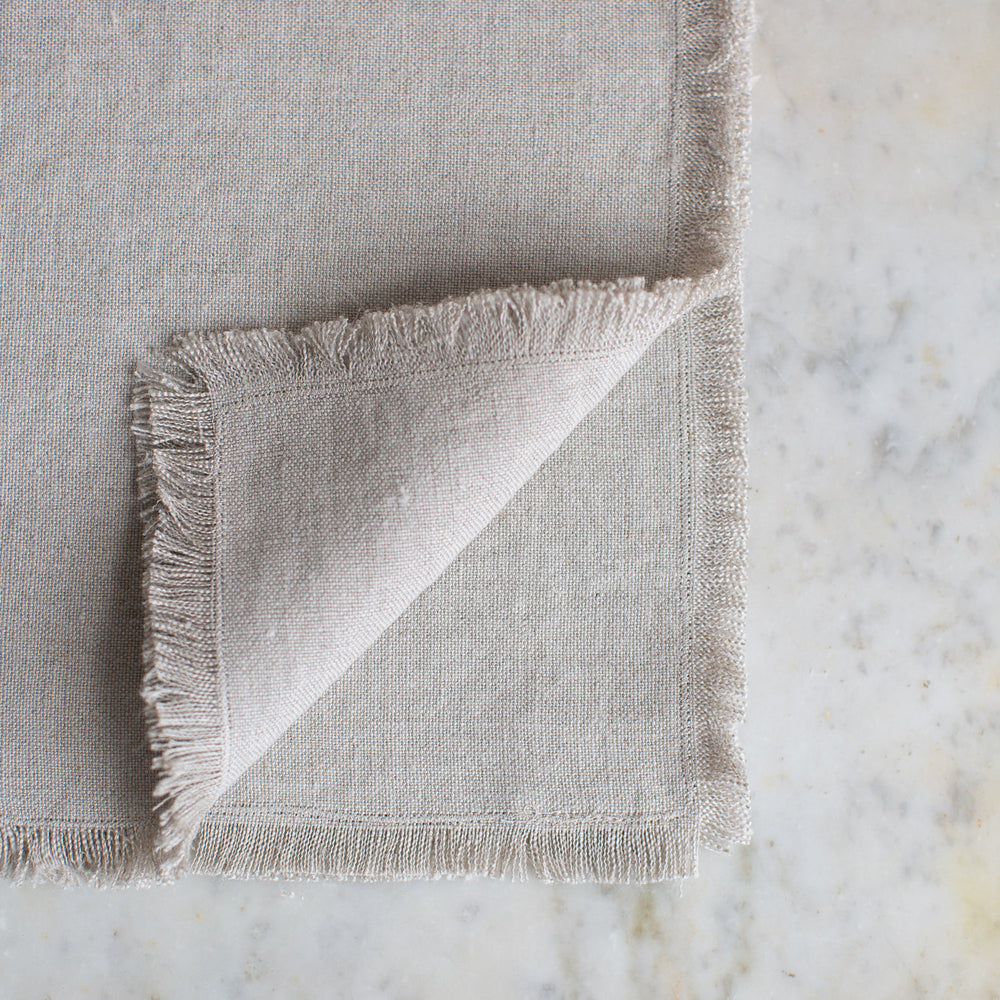HANDMADE HEAVY FRINGED LINEN NAPKIN SET IN NATURAL