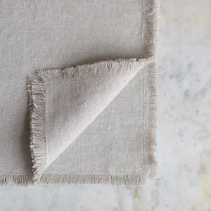 HANDMADE HEAVY FRINGED LINEN NAPKIN SET IN NATURAL