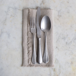 HANDMADE HEAVY FRINGED LINEN NAPKIN SET IN NATURAL
