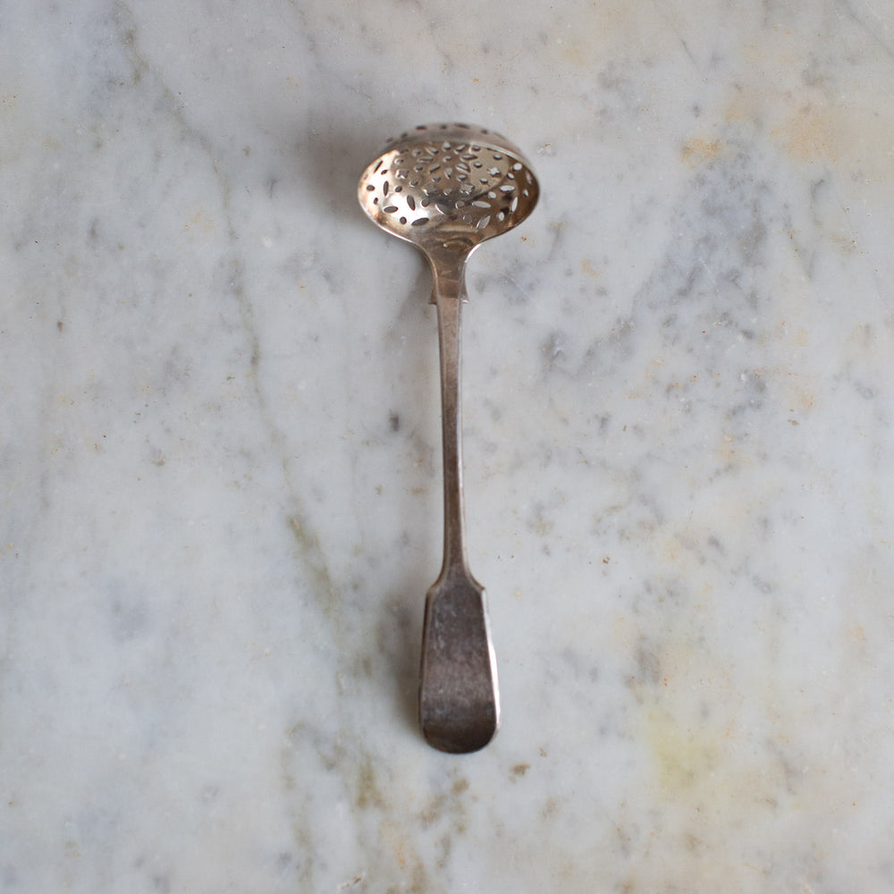 Decorative Sugar Sifter 2