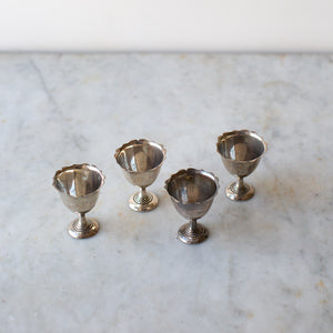 VINTAGE SCALLOPED EGG CUP SET