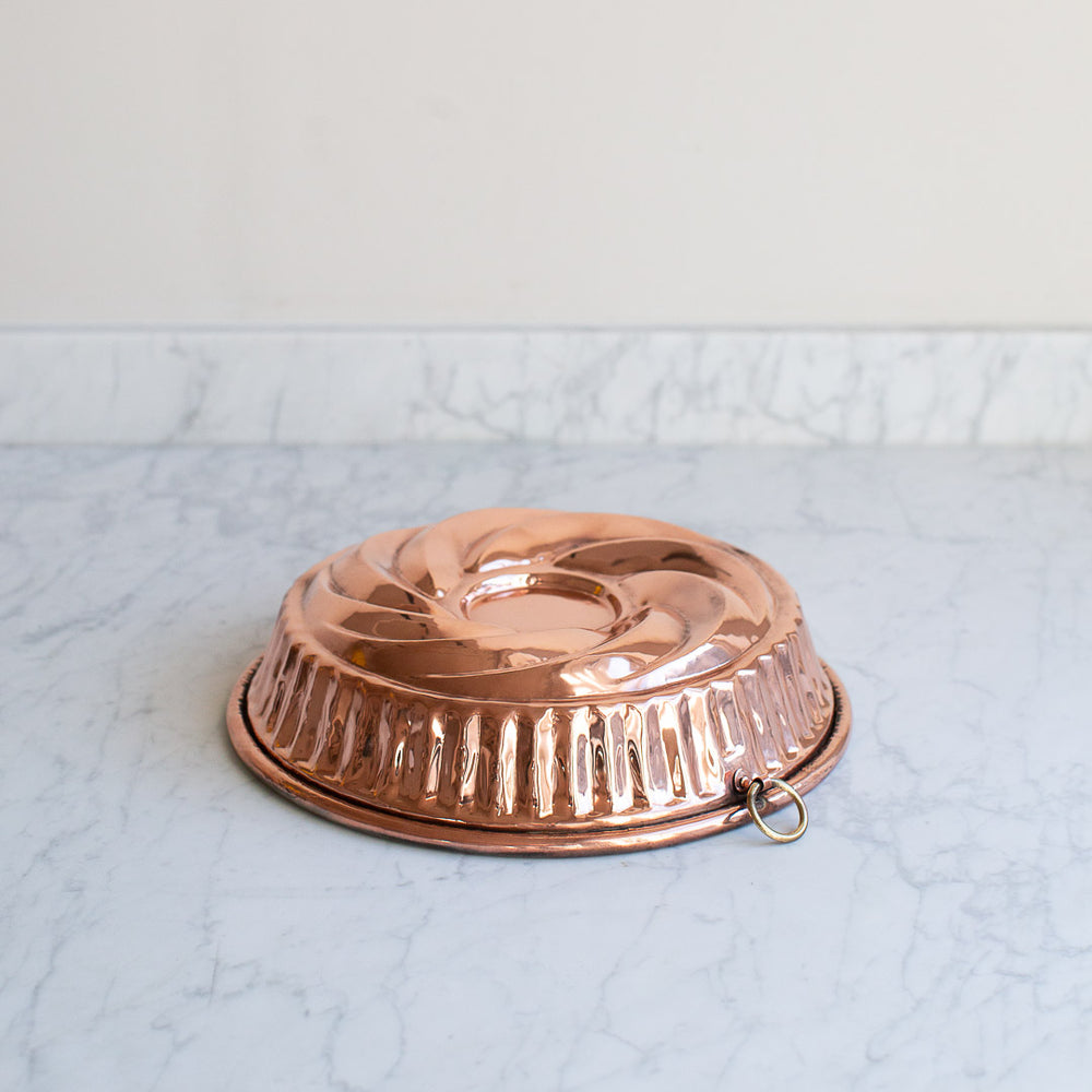 HAND FORGED COPPER BUNDT CAKE MOULD I – Ellei Home