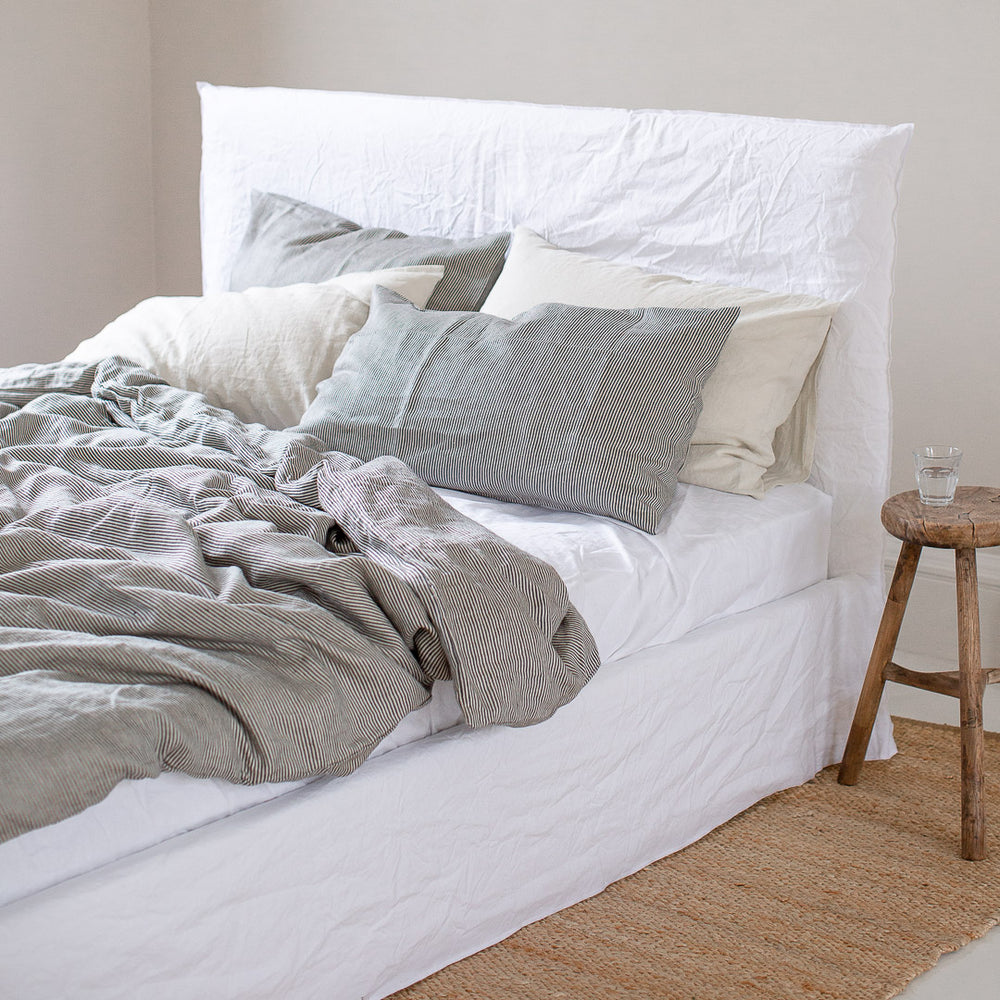 BELGIAN LINEN FITTED SHEETS IN PURE WHITE