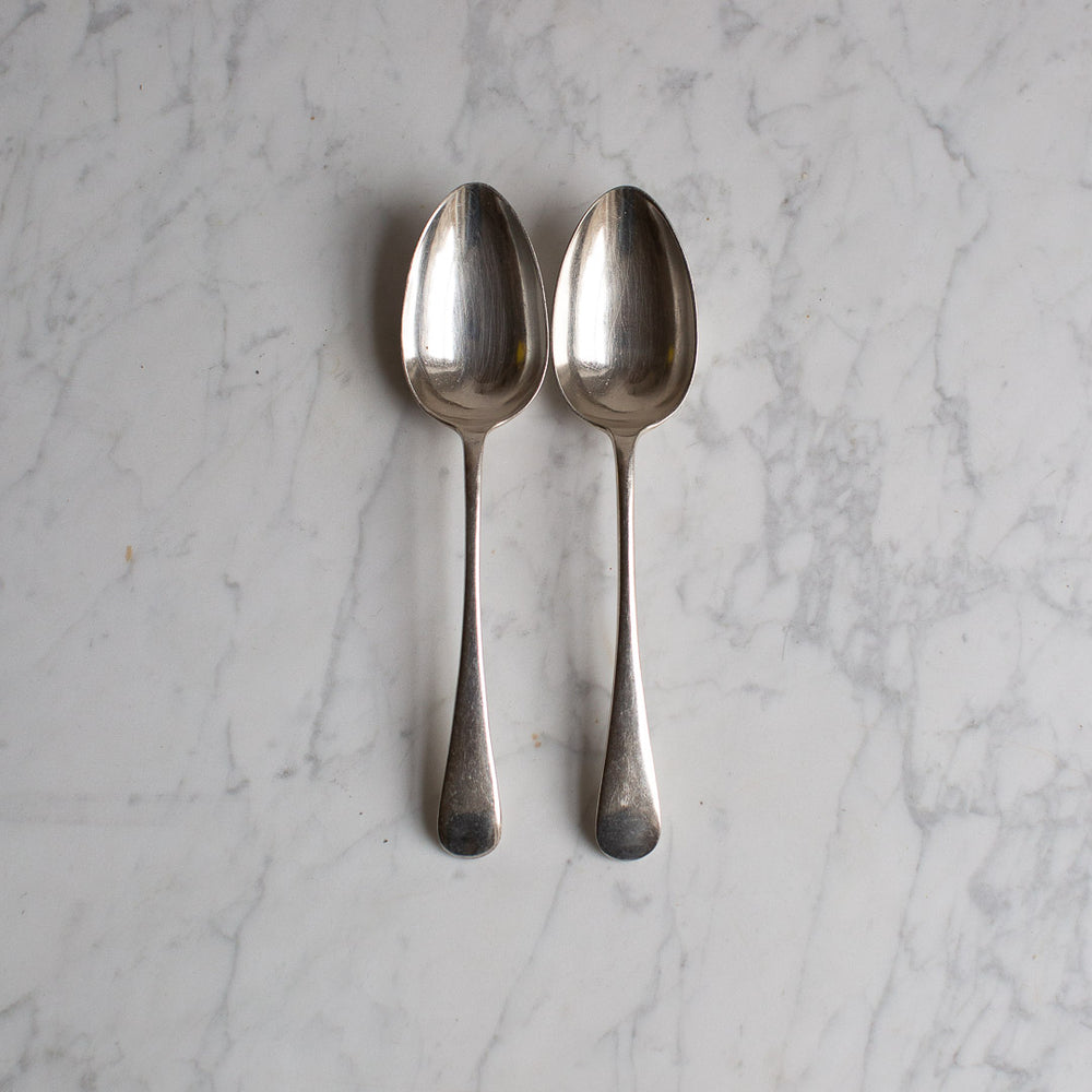 VINTAGE SIMPLE SERVING SPOON SET