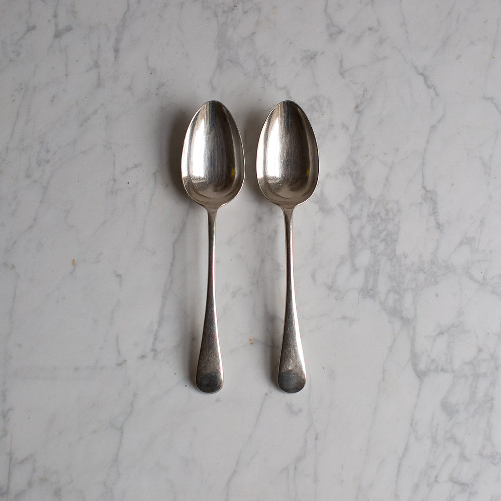 VINTAGE SIMPLE SERVING SPOON SET