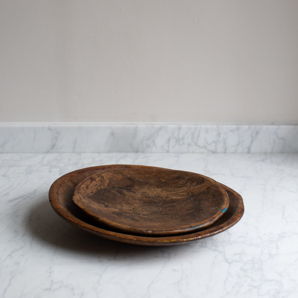 VINTAGE SHALLOW WOODEN BOWL