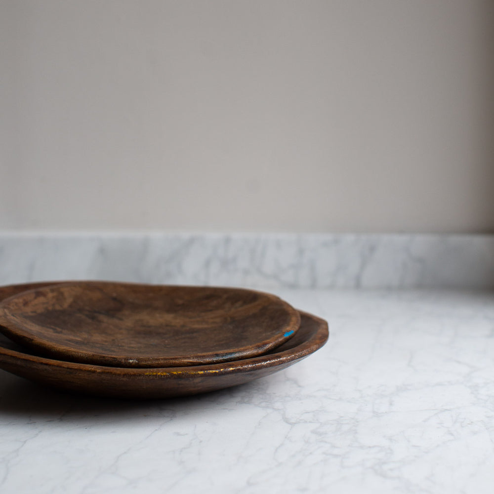 VINTAGE SHALLOW WOODEN BOWL