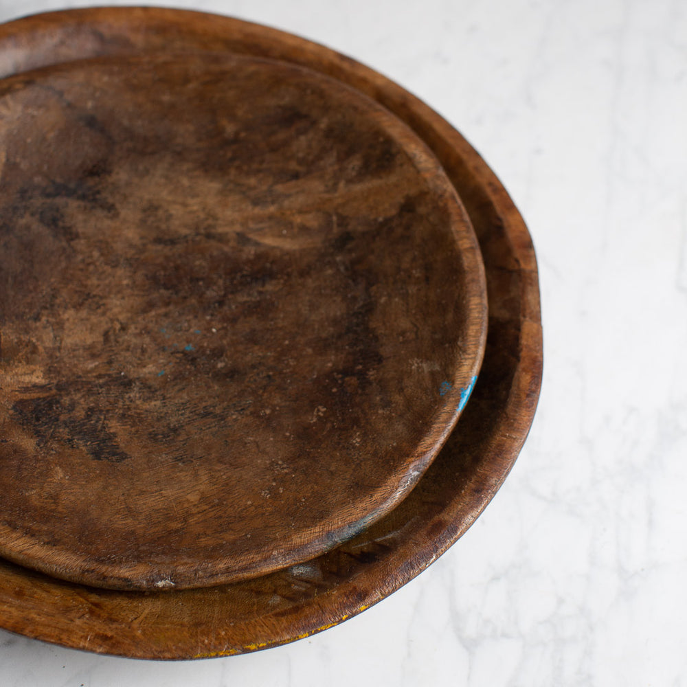 
            
                Load image into Gallery viewer, VINTAGE SHALLOW WOODEN BOWL
            
        