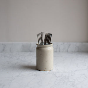 VINTAGE UTENSIL HOLDER JAR WITH RIM