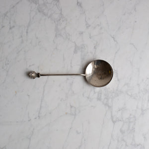 
            
                Load image into Gallery viewer, VINTAGE DECORATIVE SERVING SPOON
            
        