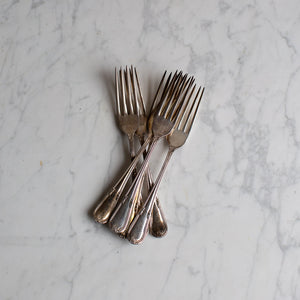 VINTAGE DECORATIVE DESSERT FORKS