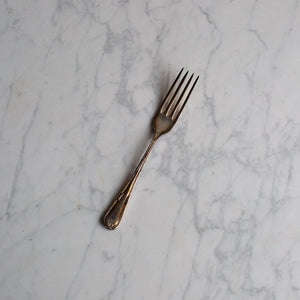 SMALL VINTAGE DECORATIVE DESSERT FORKS
