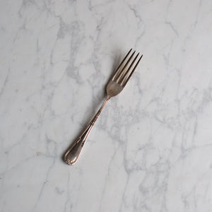 VINTAGE DECORATIVE DESSERT FORKS