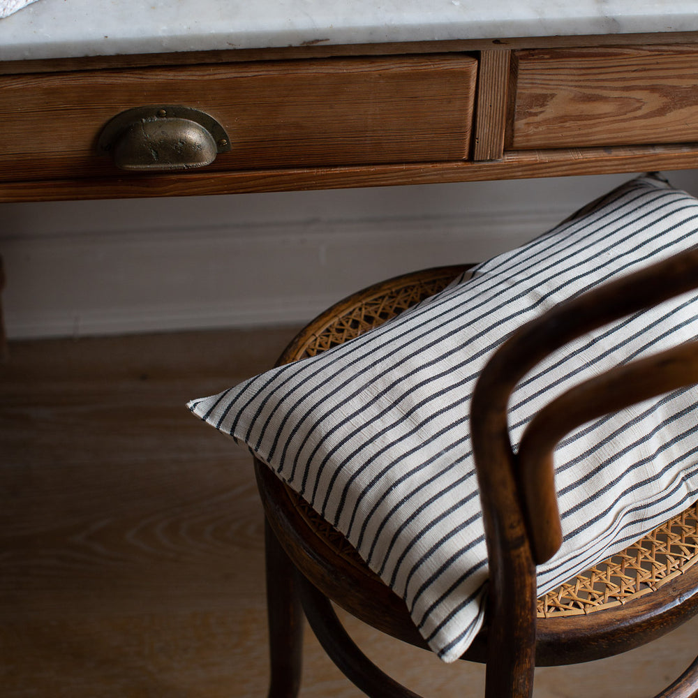 HANDWOVEN COTTON CUSHION COVERS IN PLAIN STRIPES