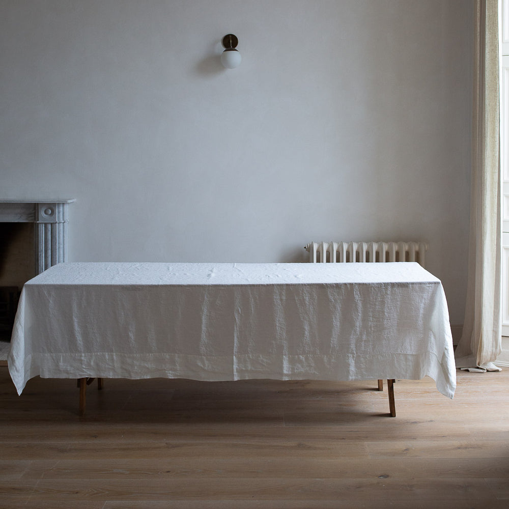 HANDMADE LINEN TABLECLOTH IN OFF-WHITE