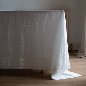 HANDMADE LINEN TABLECLOTH IN OFF-WHITE