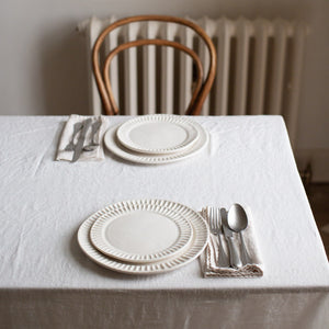 HANDMADE LINEN NAPKIN SET IN WARM WHITE