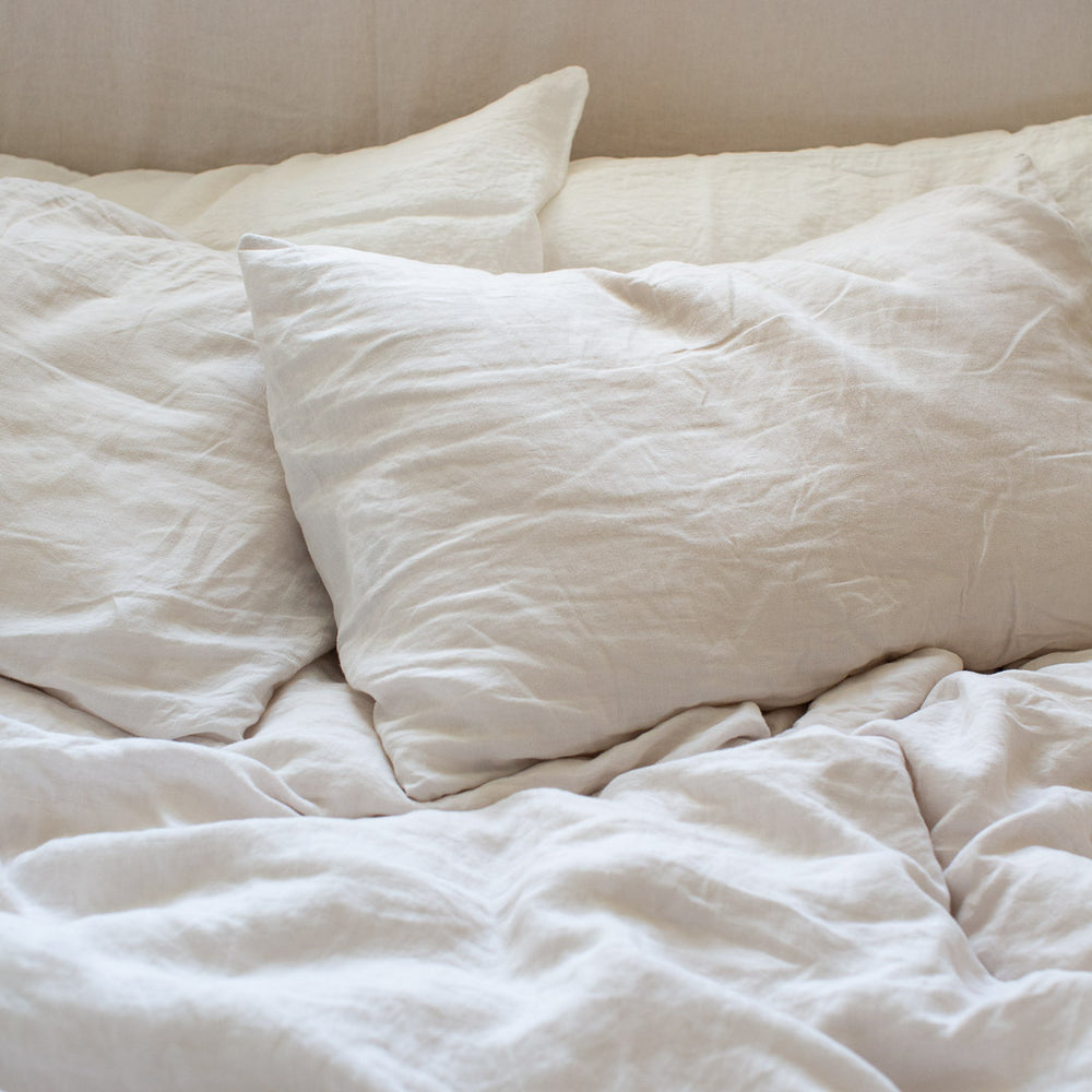 BELGIAN LINEN PILLOWSLIP SET IN NATURAL WHITE