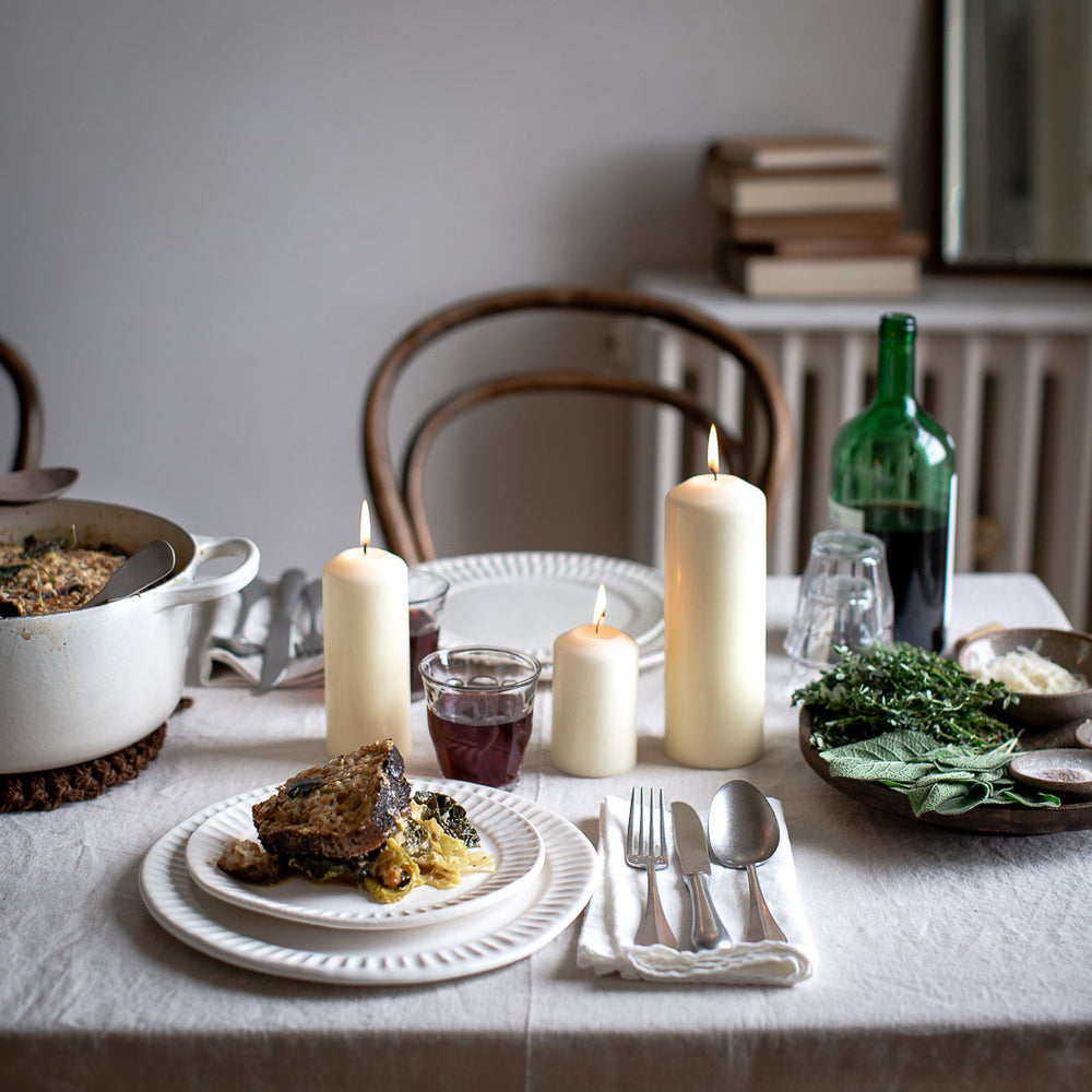 HANDMADE HEAVY LINEN NAPKIN SET IN OFF-WHITE