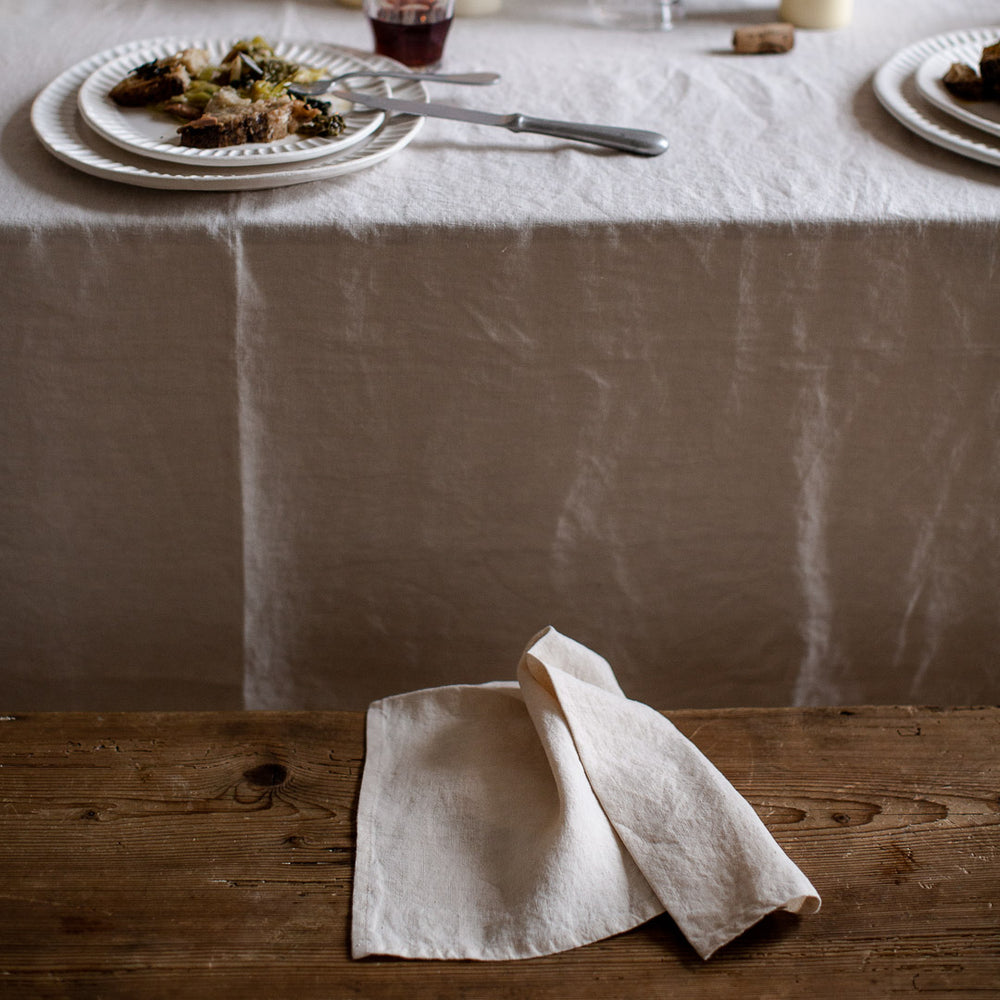 HANDMADE LINEN NAPKIN SET IN WARM WHITE