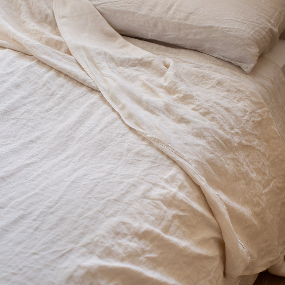 HANDMADE LINEN TOP SHEET IN WARM WHITE