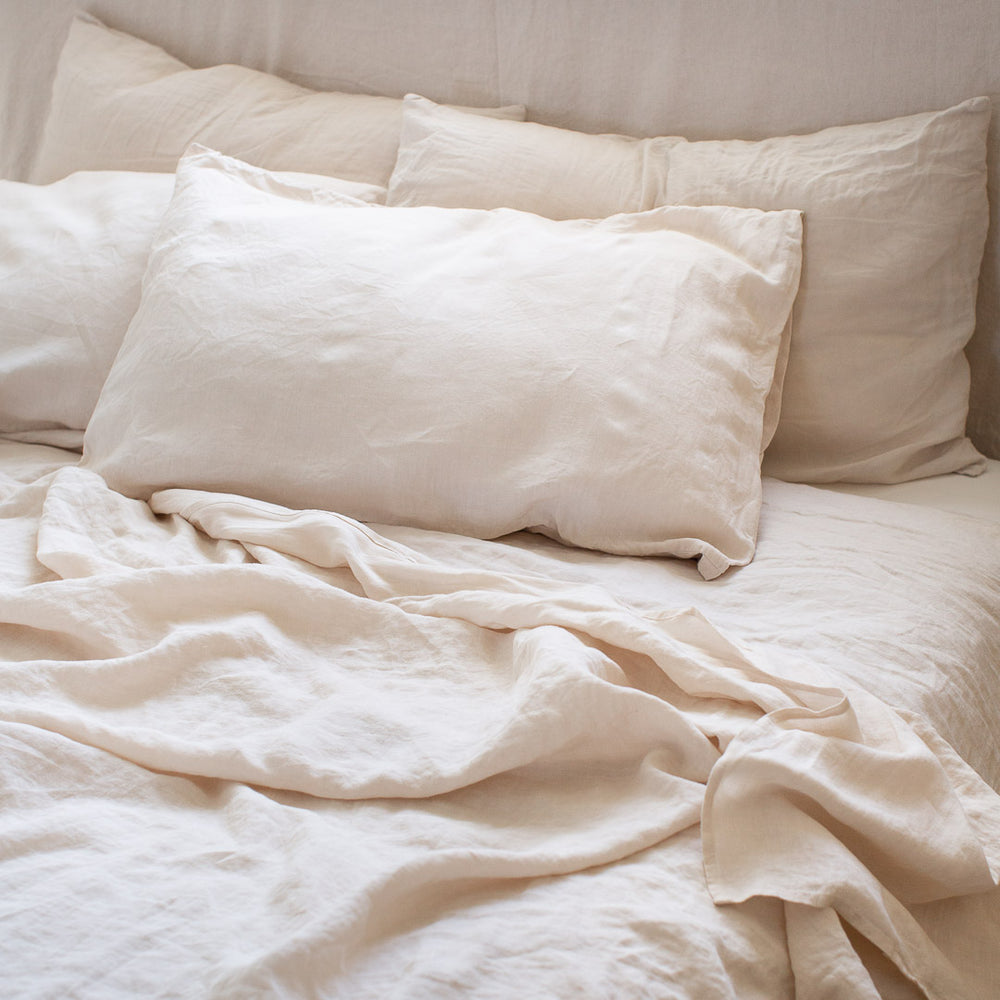 HANDMADE LINEN TOP SHEET IN WARM WHITE