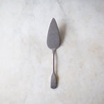 INGREDIENTS LDN stone washed cake and pie server
